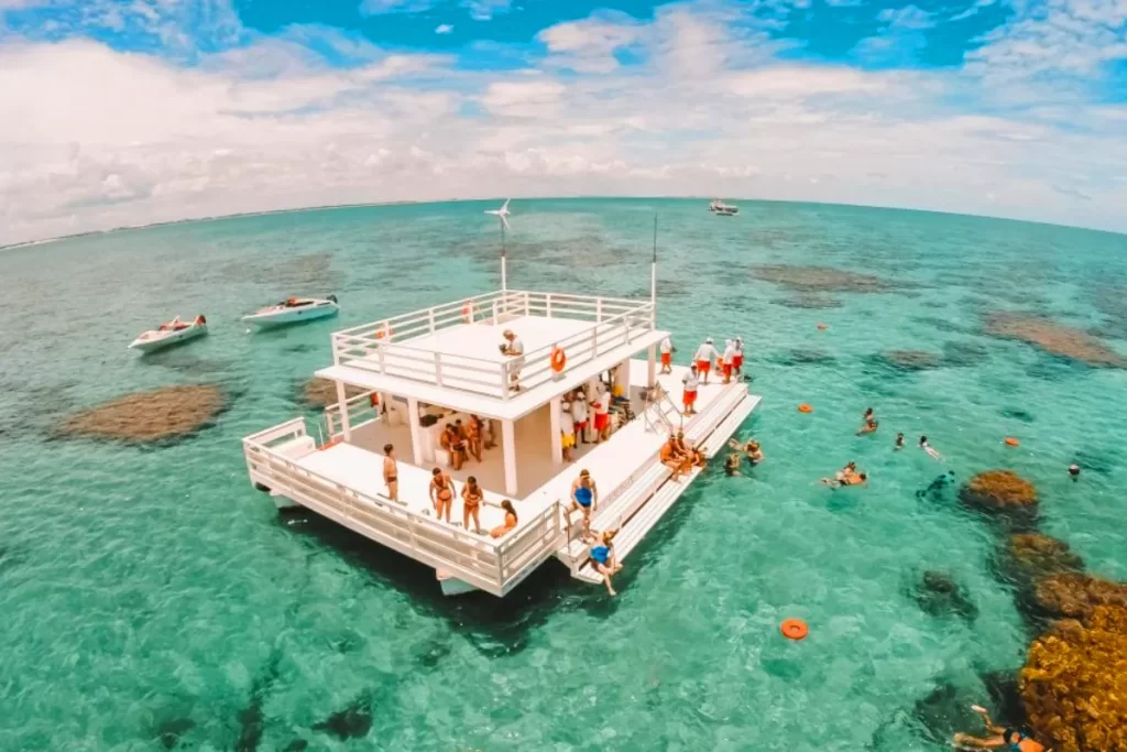 Mergulho nas piscinas naturais de Maracajaú